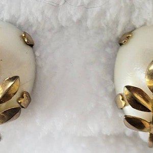 Coro Gold Leaf & Fux Pearl Ear Candy 1950s