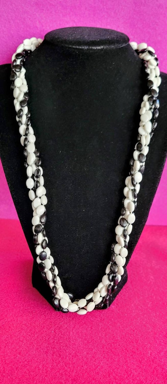 60s Black & White 5 Strand Necklace. Twist Turn F… - image 2