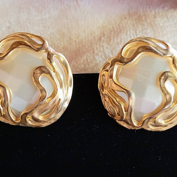 Big Bold Pearly and Gold 1950s Clip Elegant Earrings