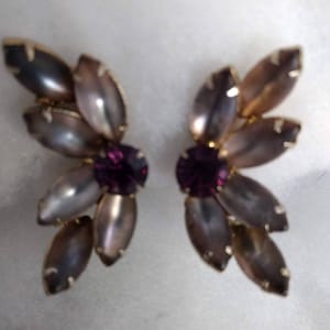 Pretty Purple Shade Mid Century Vintage Beautiful Butterfly Fit Clip Earrings