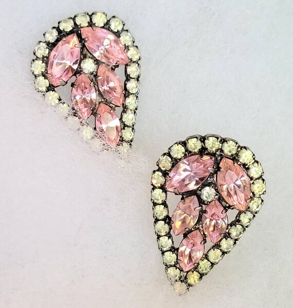 Fab Fifties PINK Sparkle in Radiant Rhinestones Ea