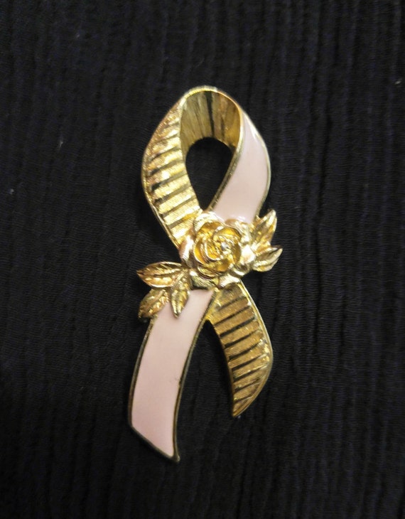 Avon Pink Vintage Ribbon & Roses Pin