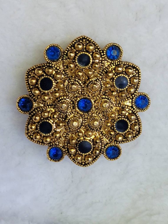 Ornate Gold Blue Black Stone Brooch - image 3