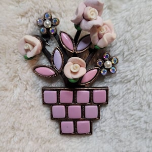 Flower Power..! 1980s Pink Pastel & Pretty Pot Pin  by Vintage  Jewelry Designers  Greenwich