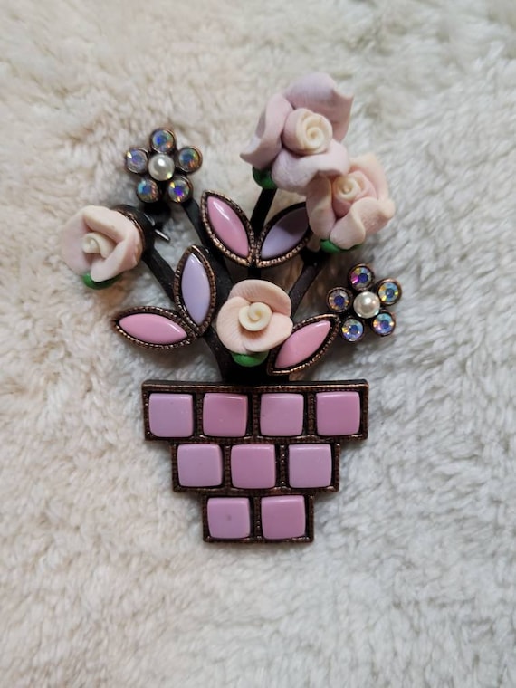 Flower Power..! 1980s Pink Pastel & Pretty Pot Pin