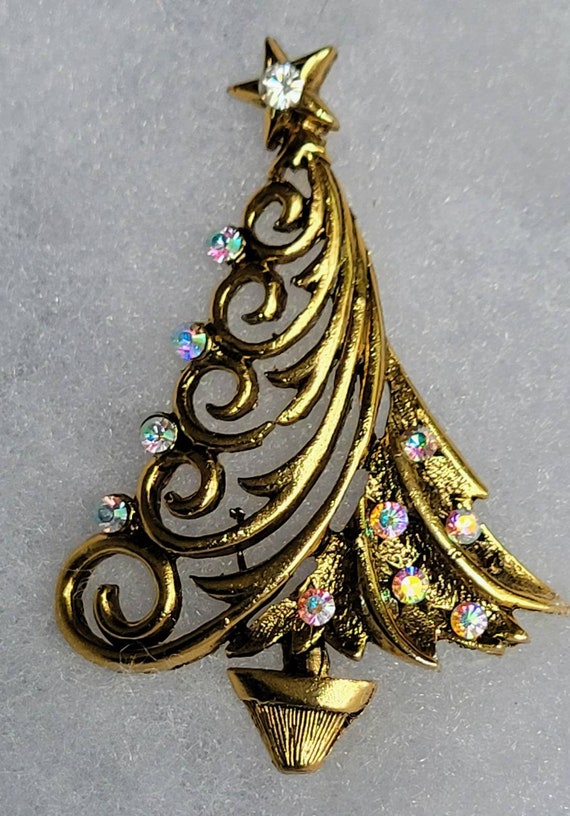 JJ Special Rhinestone Christmas  Tree Pin