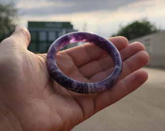 Bracciale in ametista naturale 55 mm | Autentica pietra naturale di ametista | Bracciale con gemma lucidata a mano | Gioielli in cristallo viola per donna