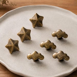 Boutons de meuble en laiton antique en forme d'étoile et de nuage, poignées de tiroir style vintage pour chambre d'enfant, quincaillerie fantaisiste pour commode, petites poignées de meubles