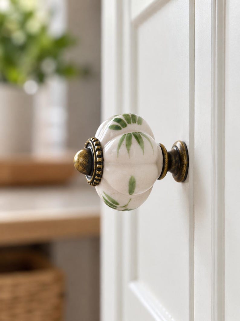 Pomelli in ceramica dipinti a mano a forma di zucca, maniglie per cassetti in stile vintage con motivo floreale, pomelli a foro singolo per cassettiere, armadi e ante di guardaroba. B