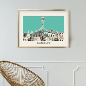 Impression de voyage de style carte postale de Dublin, Irlande | Cadeau pour lui/elle | Guinness Château de Belfast Phoenix Park Ha'penny Bridge | affiche d'art vintage