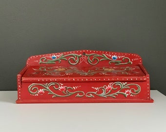 Handgeschilderd houten pennenbakje: Nederlandse volkskunst Cottagecore-decor