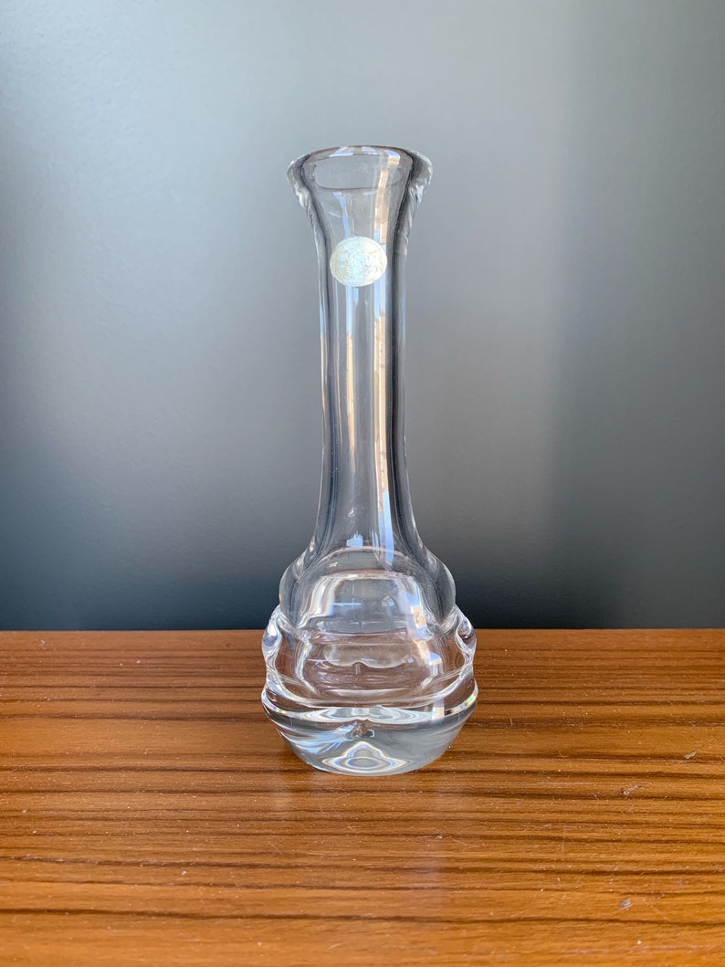 View of Magnor Norway Norwegian Art Glass Green Clear Glass Vase - Etsy