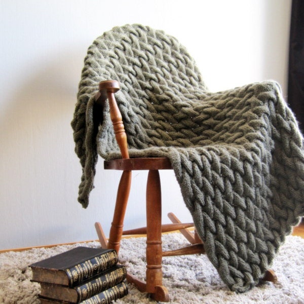 Green Knit Blanket Wool Chunky Knitted Blanket Afghan Throw Blanket Bulky Housewarming Gift Wedding Gift For Couple Cable Knit Hygge Blanket