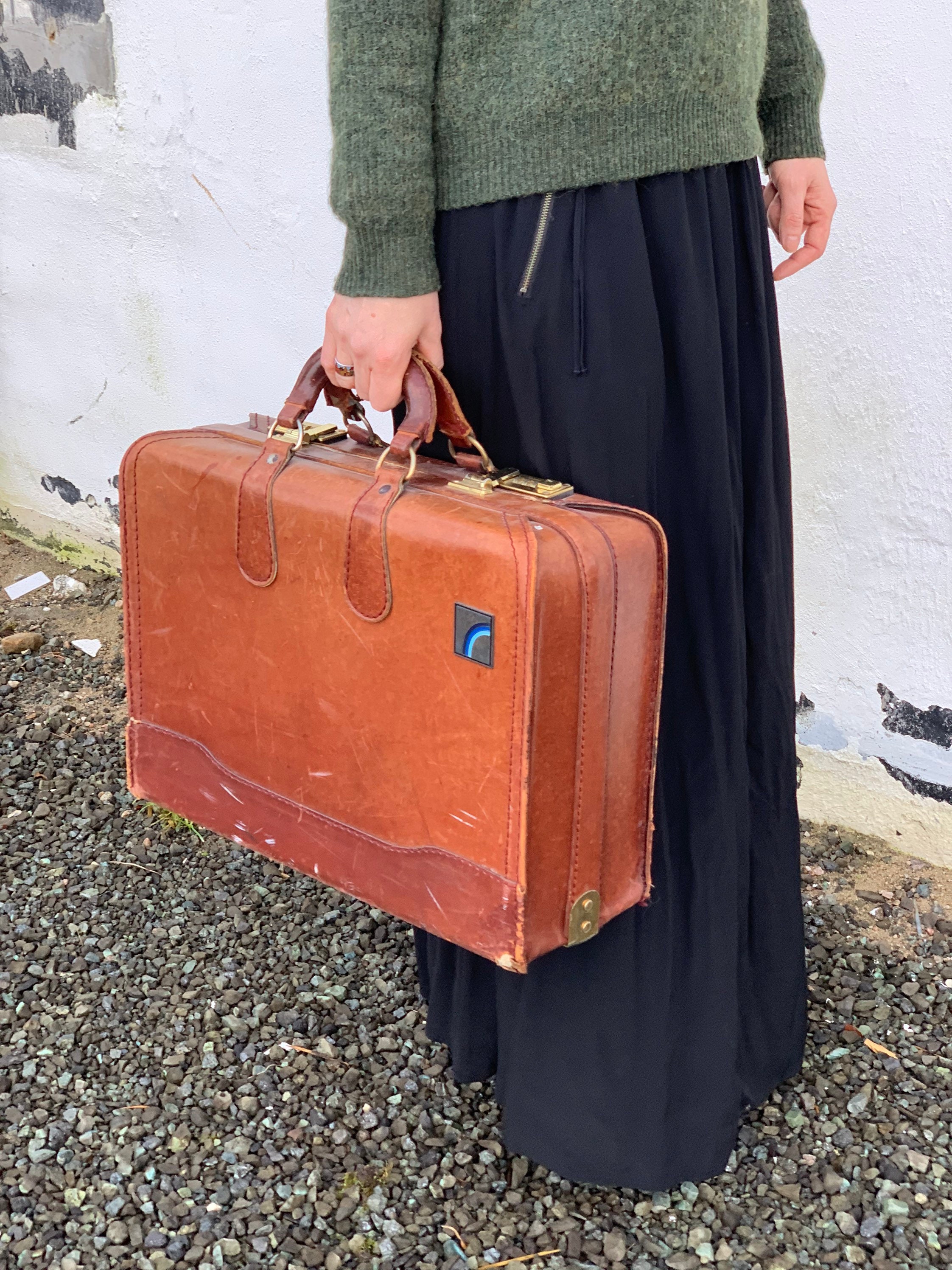 Brown Leather Suitcase – Golden Oldies Antiques