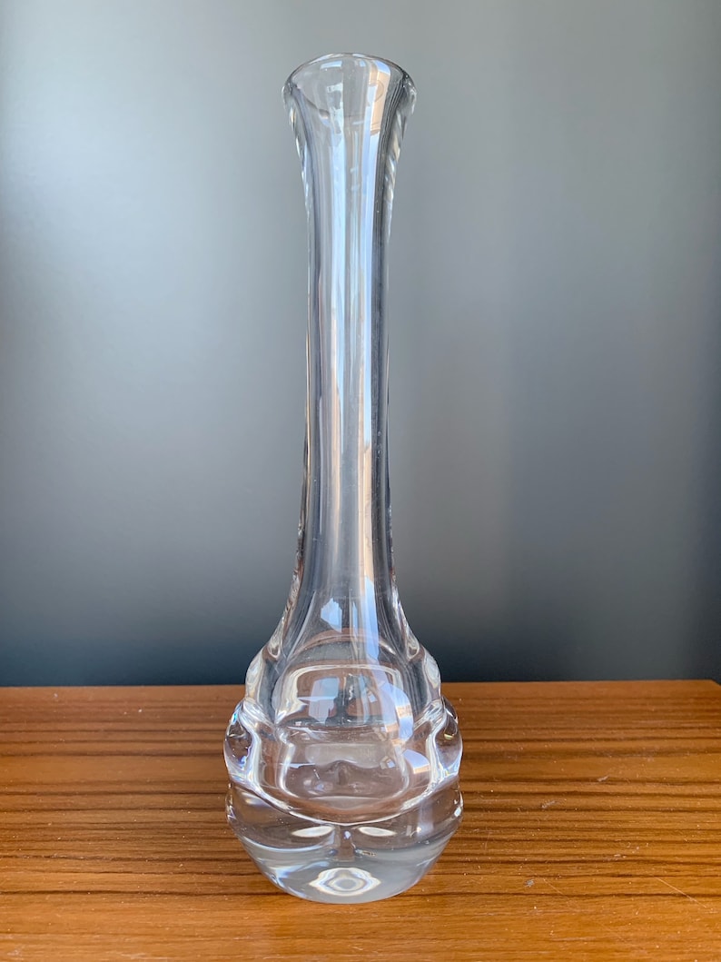 View of Magnor Norway Norwegian Art Glass Green Clear Glass Vase - Etsy