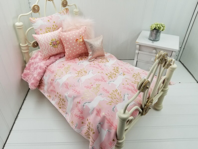 American Girl 18 Unicorn Doll Bedding With Reversible Pink Minky 5 Decorative Pillows 418