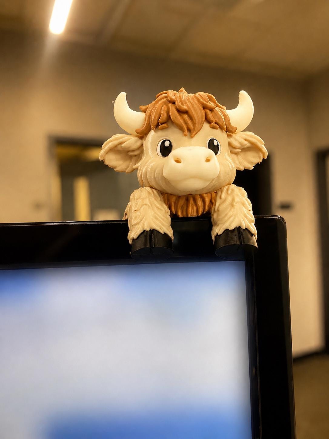 3D Printed Highland Cow Monitor Sitter | Desk Buddy, Office Decor - Etsy