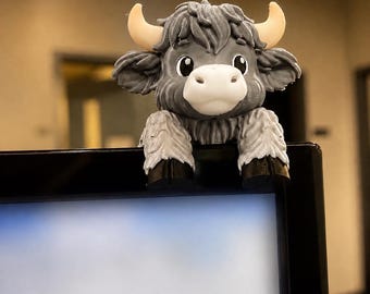 Mucca delle Highlands stampata in 3D, perfetta come compagno di scrivania o per l'ufficio.