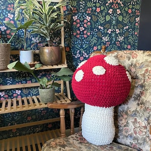Mushroom Pillow Crochet Pattern- Easy Mushroom Amigurumi Pattern- Cottagecore Crochet Toadstool- Beginner Friendly- Instant Download