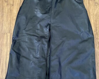 Vintage Black Leather Pleated Pencil Skirt - Beged-Or Israel - Size 6
