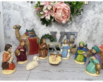 Vintage '91 Holland Mold Hand Painted Colorful 12 Piece Nativity Set Ceramic EUC