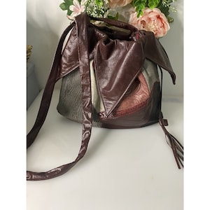 Reem cuero real borgoña marrón Boho parche trabajo satchel crossbody bolso borlas hippie mediados de siglo Peter Pan vintage bolso patchwork cuero