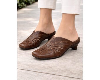 Nurture Damen 8 M Lafayette Braun Leder Mule Stitching Cut Out Kitten Heel