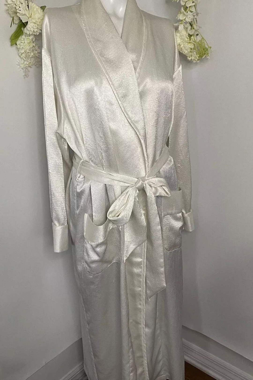 Vintage Victoria's Secret Ivory Satin Robe With Pockets : Petite Small ...