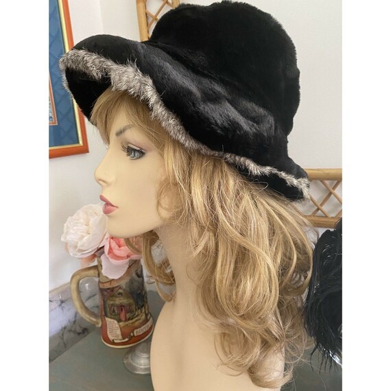 Vintage Preston \u0026 York Faux Fur Hat 