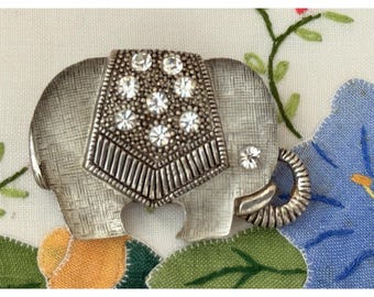 Vintage Silver Tone & Rhinestone Artsy Elephant Brooch Mesh Design Pin Good Luck