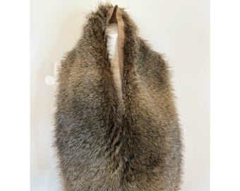 Vintage Brown Fur Stole Wrap Collar with Buttonholes – Genuine Fur Accessory