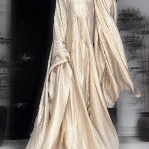 Silber Mondschein Hanfu Set, Tencel Satin fließendes Feenkleid, Fantasy Fotografie Kostüm Bild 10