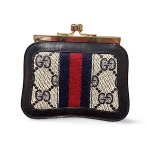 Vintage Gucci navy monogram coin case, mini wallet, mini case with kiss lock closure. Unisex. Gucci Accessory Collection. 070308k1y