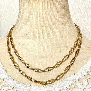 MINT. Vintage Christian Dior golden chain necklace with CD charm chains. Perfect Dior vintage jewelry. Long necklace. 051220ya
