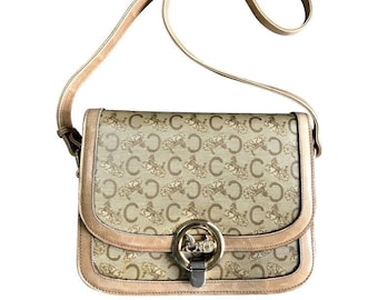 Vintage Celine beige macadam and blason pattern classic shoulder bag with golden logo motifs. Diffusion line. 050316r3
