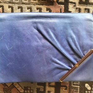 Vintage Valentino Garavani Blue Leather Clutch Shoulder Bag — Gathered Design with Logo Plate — Made in Italy 080323re2 image 2
