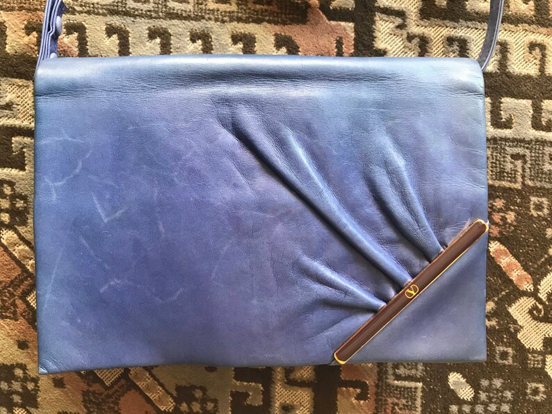Vintage Valentino Garavani Blue Leather Clutch Shoulder Bag — Gathered Design with Logo Plate — Made in Italy 080323re2 image 2