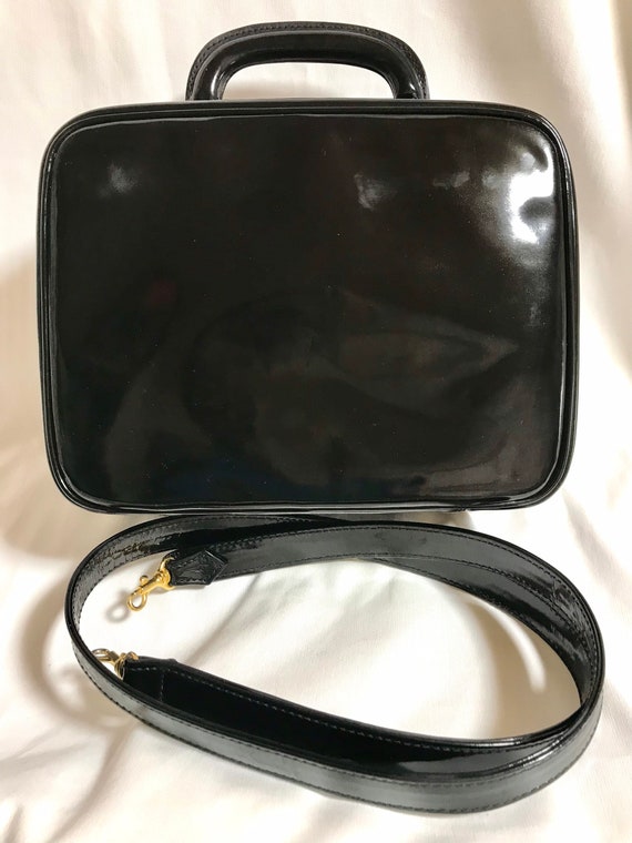 Chanel lunch deals box purse