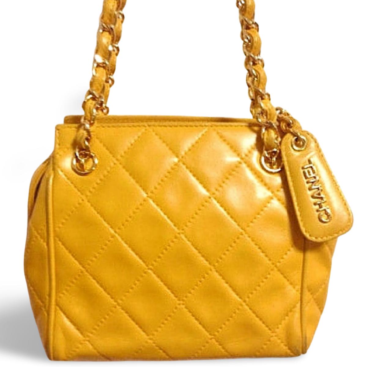 Vintage CHANEL fortune color of yellow, lambskin classic chain shoulder bag with a CC stitch mark and logo charm pull. 070709k2y
