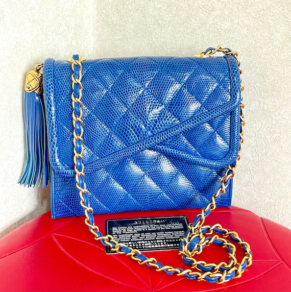vintage CHANEL コバルトブルー　タッセルショルダーバッグ MINT Vintage CHANEL Blue Lizard Leather Double Envelope Flap