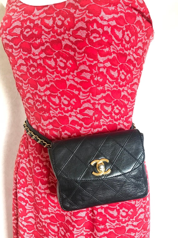 CHANEL Vintage Single Flap Lambskin Belt Bag in Black