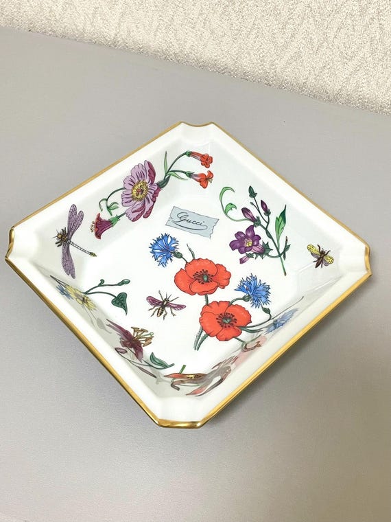 1980's Vintage Gucci Ceramic Flower and Insects Ashtray, Middle