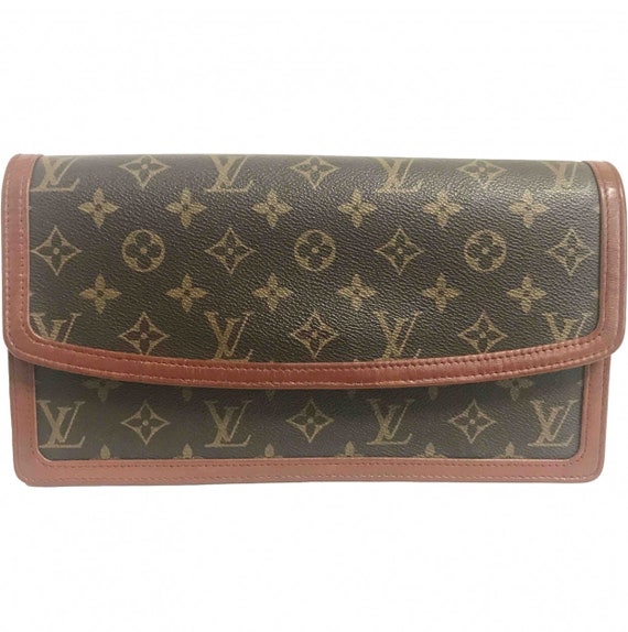 louis vuitton monogram clutch bag