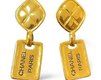 Vintage CHANEL diagonal matelasse dangle earrings with Chanel Paris embossed plate. Perfect jewelry for your collection. 070217ys2