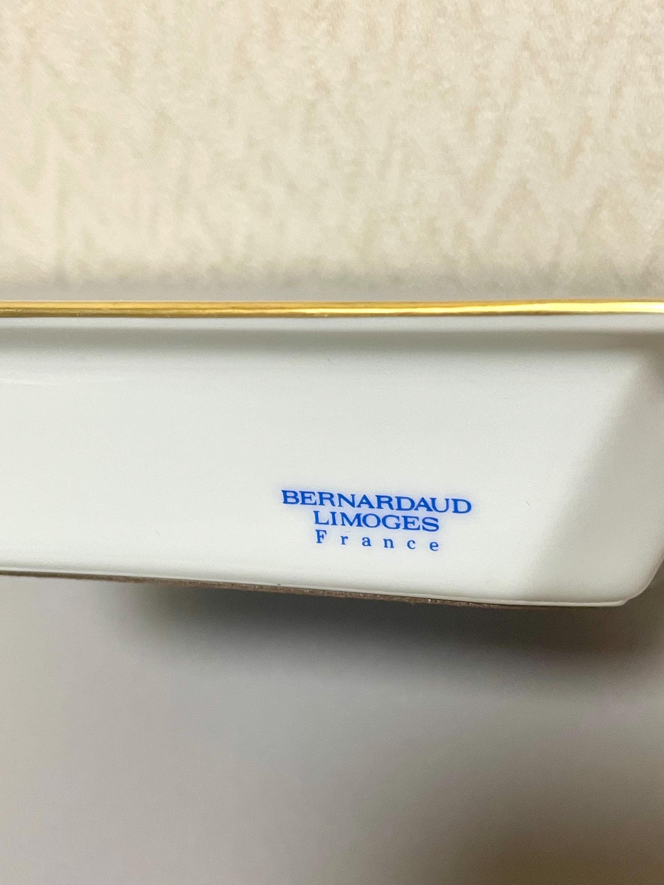 1980's Vintage Gucci Ceramic Flower and Insects Ashtray, Middle