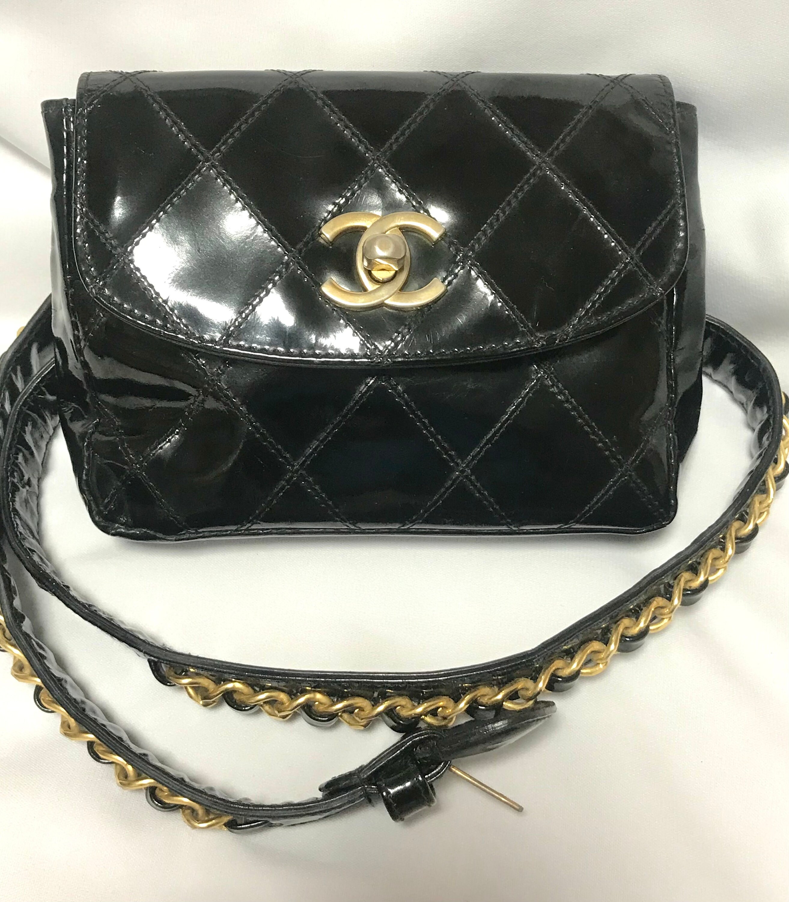 Chanel Belt Bag Patent Leather Black – Timeless Vintage Company