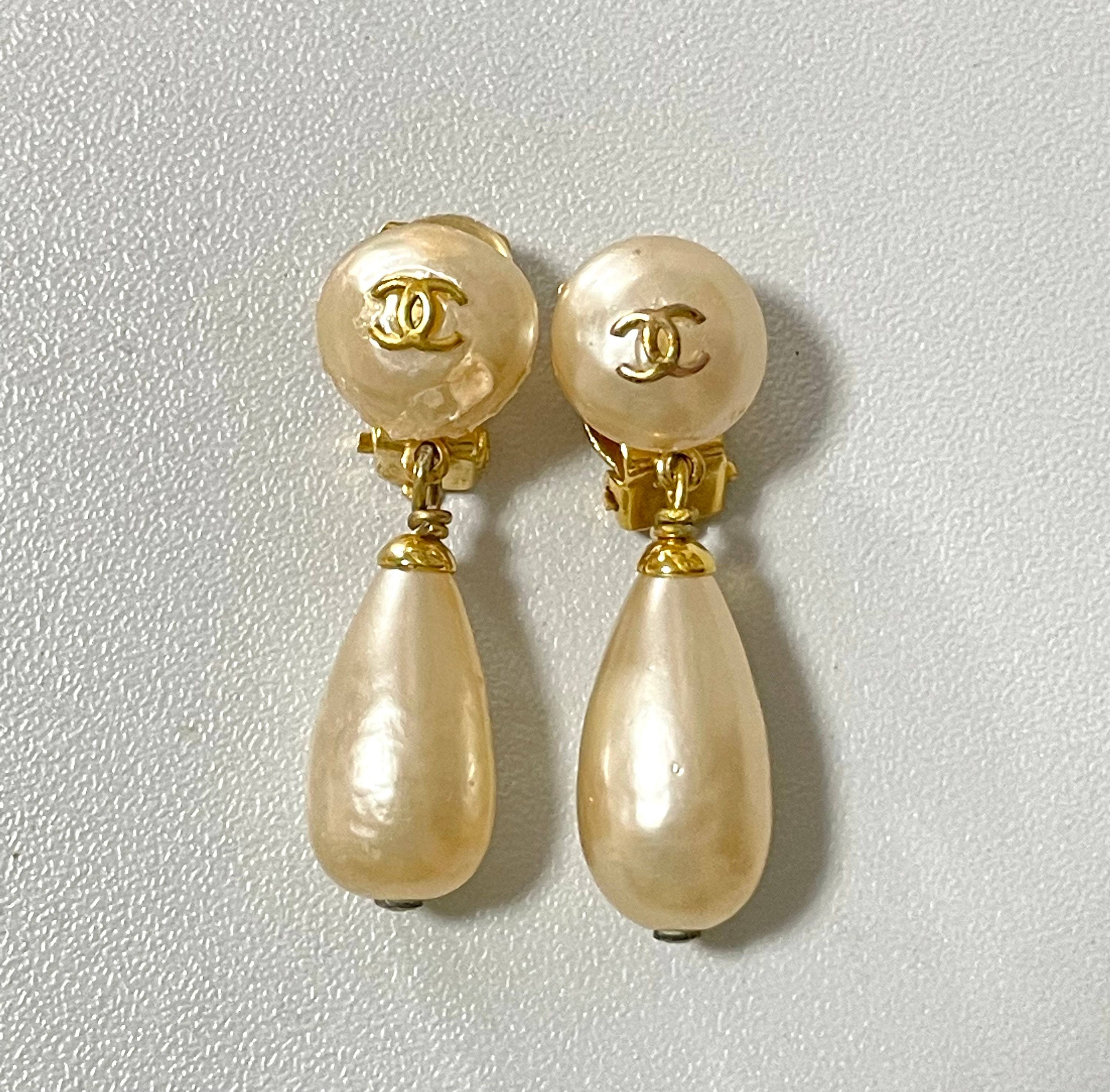 Vintage CHANEL White Teardrop Faux Pearl Dangle Earrings With 