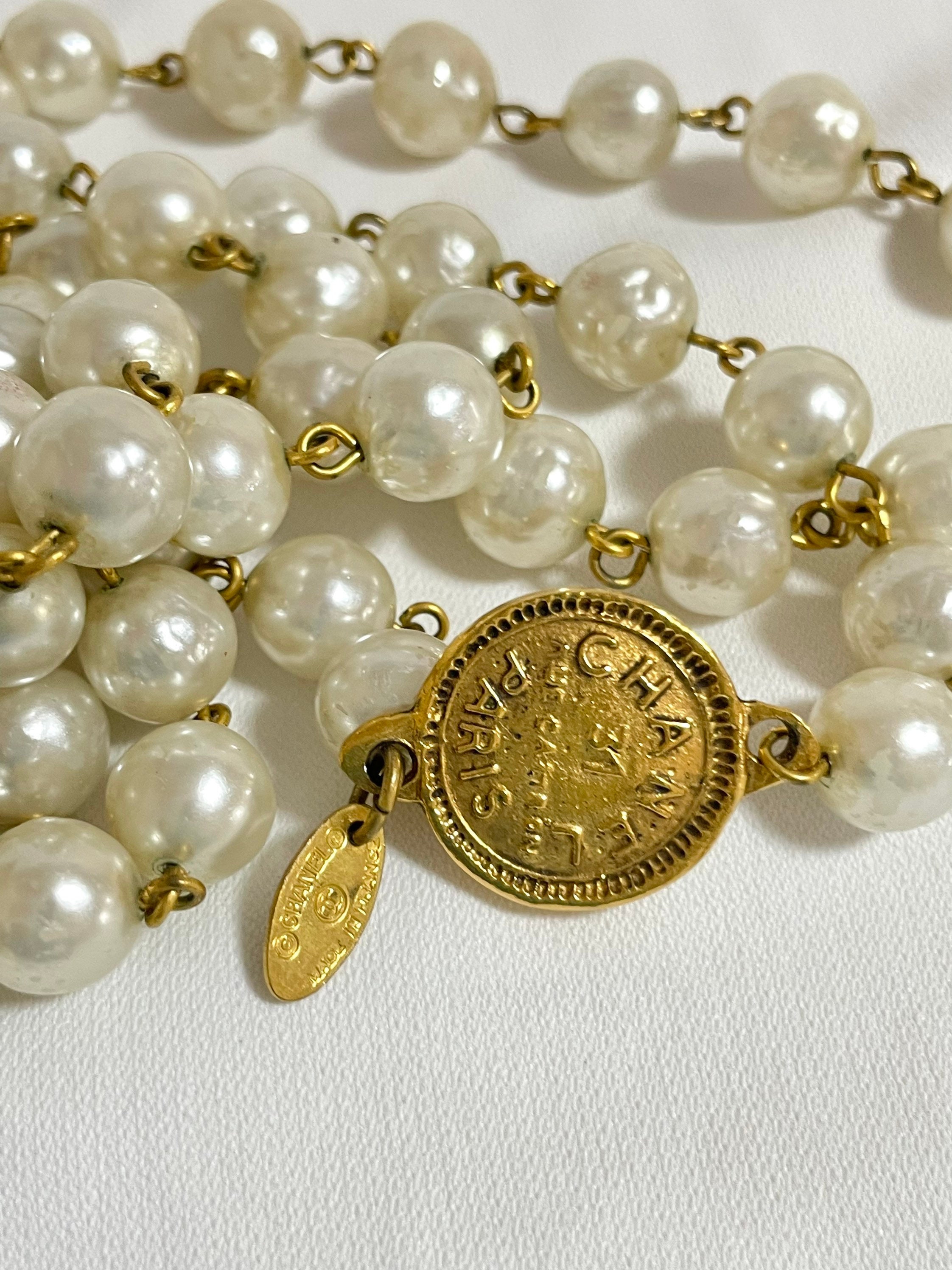 Vintage CHANEL faux pearl necklace, extra long necklace with golden ro –  eNdApPi ***where you can find your favorite designer  vintages..authentic, affordable, and lovable.