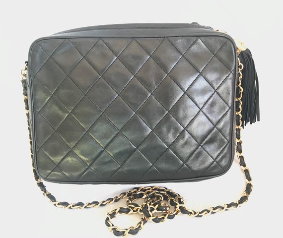 Sold at Auction: Chanel 1990 Chevron “V” Quilt Shoulder Camera Bag