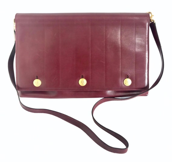 Fendi hotsell clutch purse